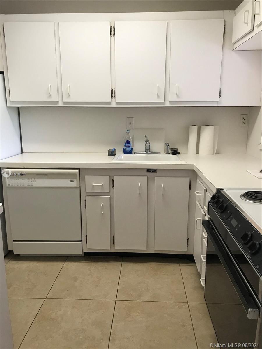 CAMINO CIRCLE CONDO - Residential Lease