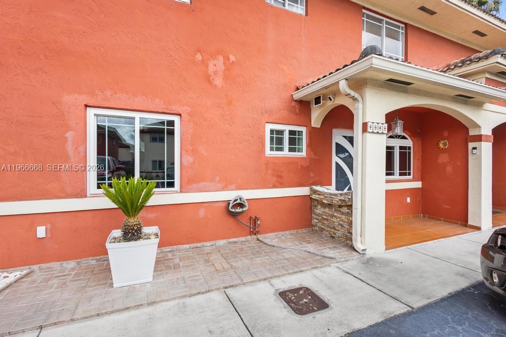 GARDEN VILLAS CONDO II - Residential