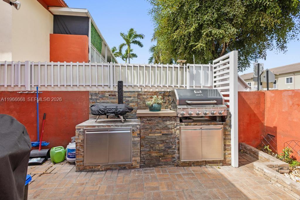 GARDEN VILLAS CONDO II - Residential