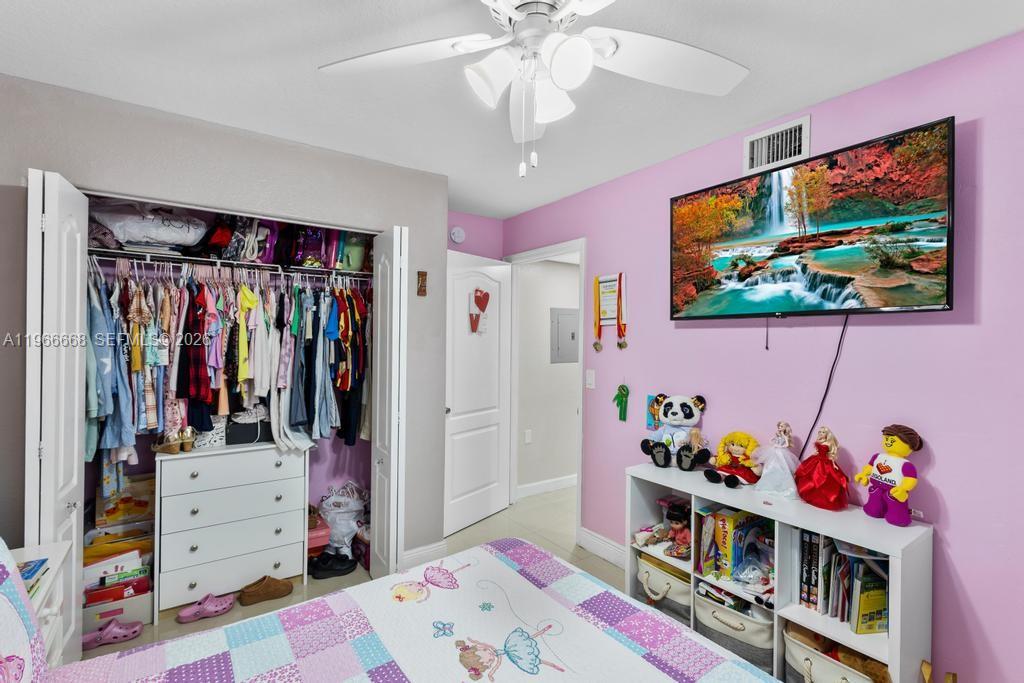 GARDEN VILLAS CONDO II - Residential