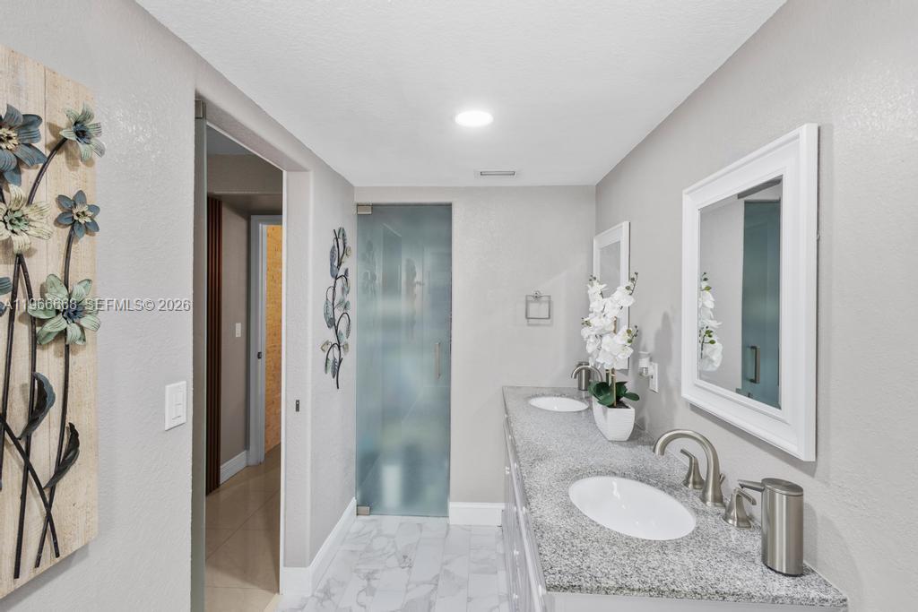 GARDEN VILLAS CONDO II - Residential