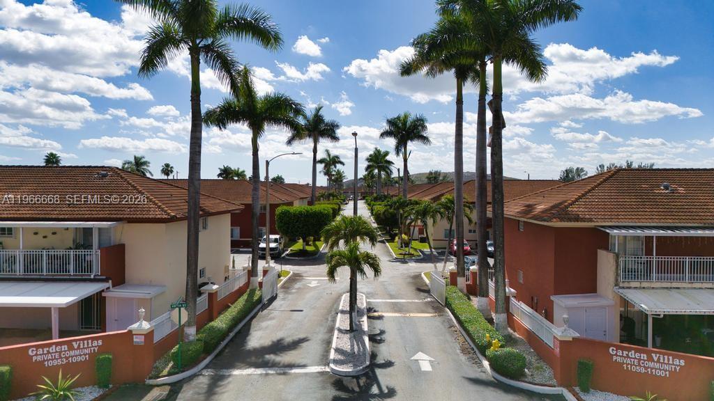 GARDEN VILLAS CONDO II - Residential