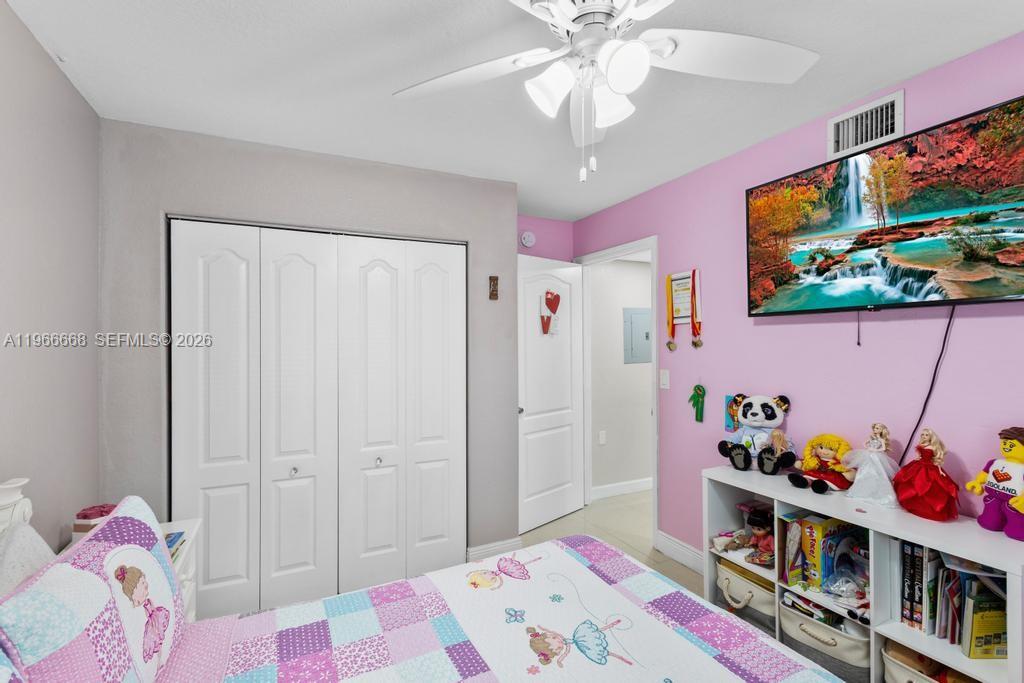 GARDEN VILLAS CONDO II - Residential