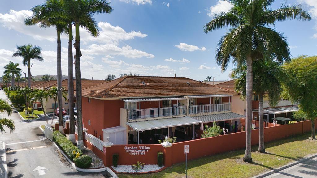 GARDEN VILLAS CONDO II - Residential