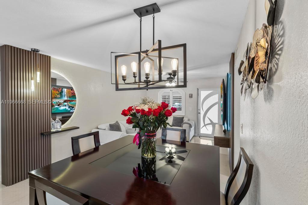 GARDEN VILLAS CONDO II - Residential