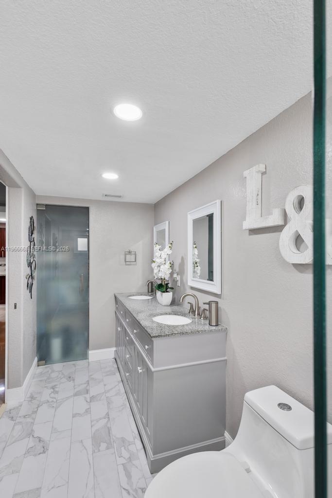 GARDEN VILLAS CONDO II - Residential