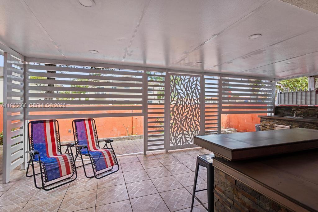 GARDEN VILLAS CONDO II - Residential