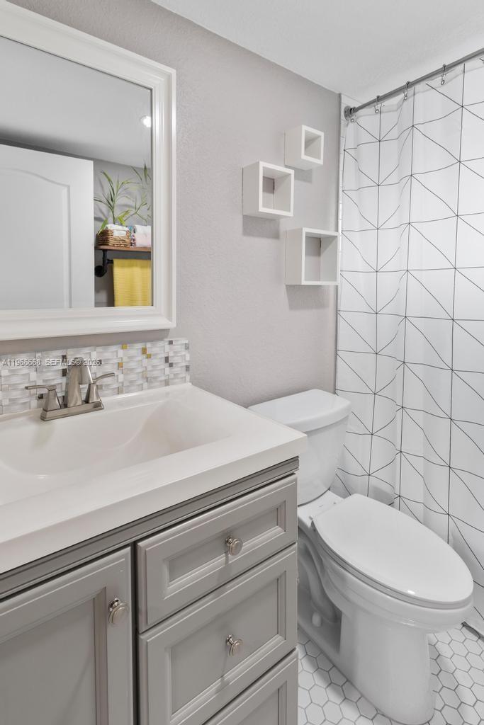 GARDEN VILLAS CONDO II - Residential