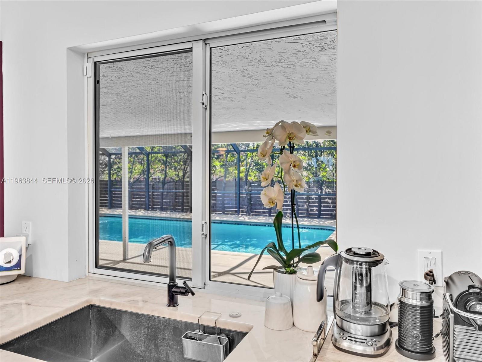 HOLLYWOOD LAKES SECTION - Residential