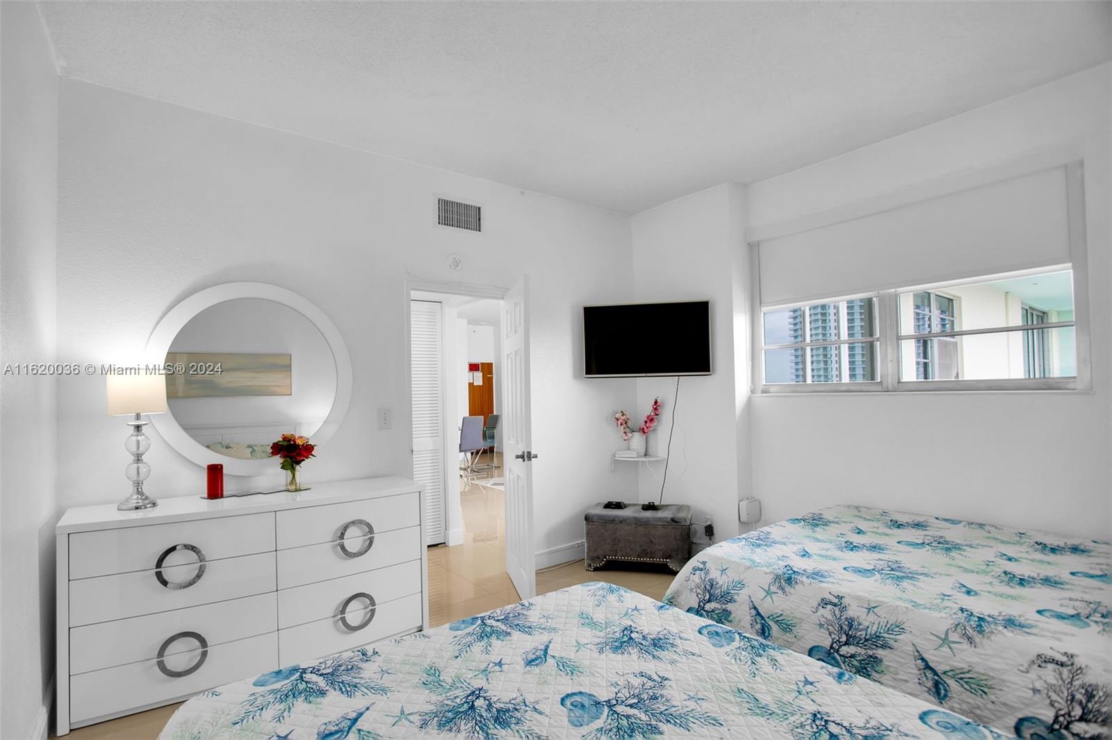 TIDES ON HOLLYWOOD BEACH - Residential
