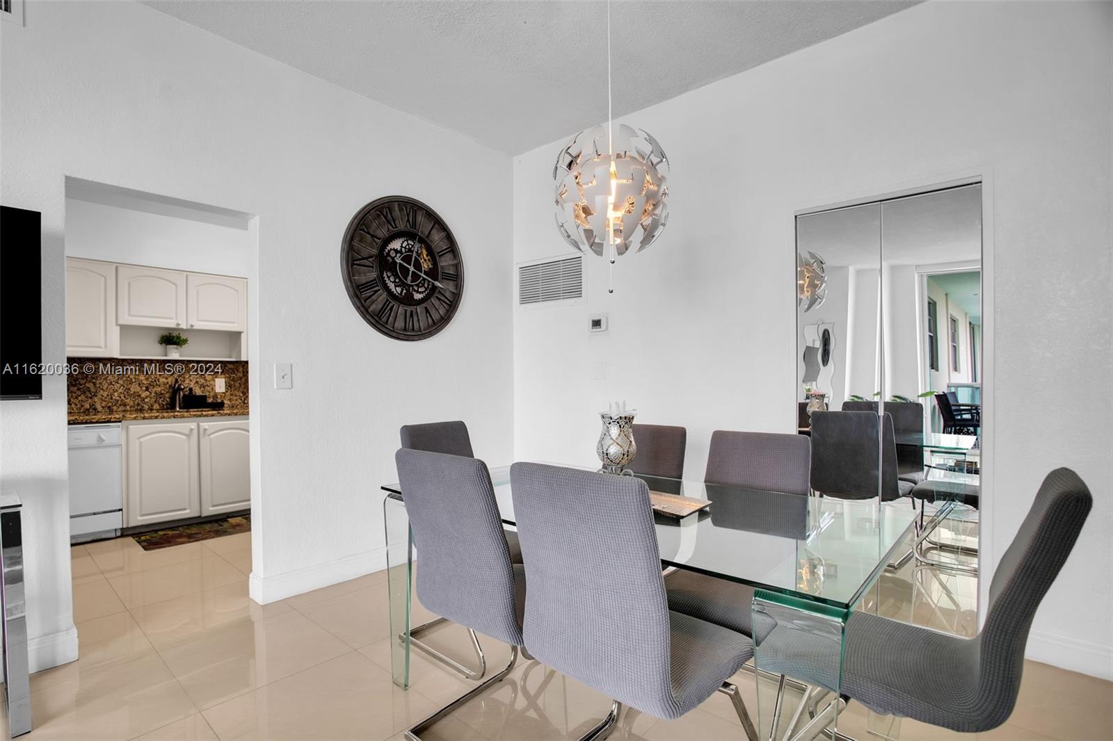TIDES ON HOLLYWOOD BEACH - Residential