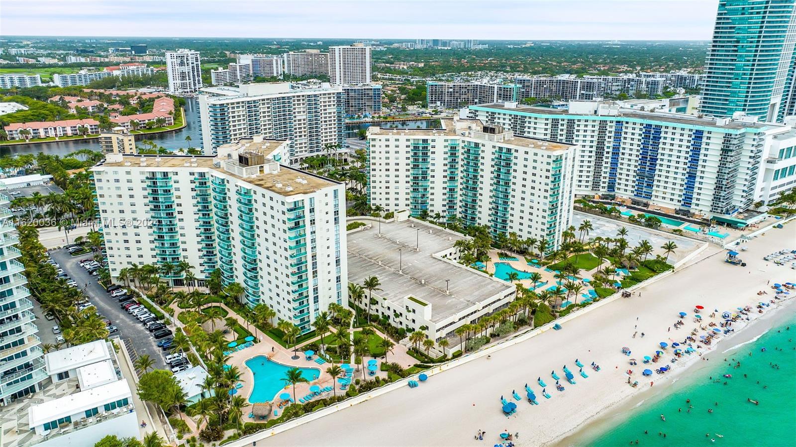 TIDES ON HOLLYWOOD BEACH - Residential