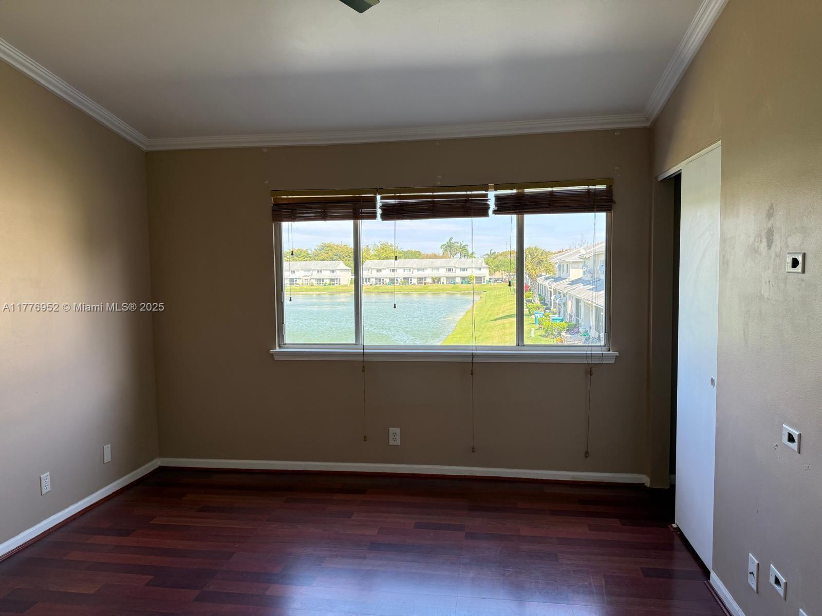 BANYAN OAKRIDGE COMMERCIAL - Residential