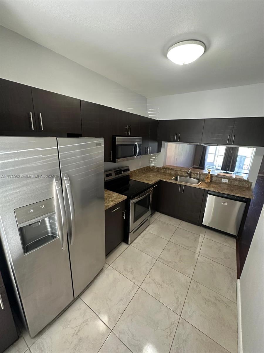 3145 SW 50th St 3145
