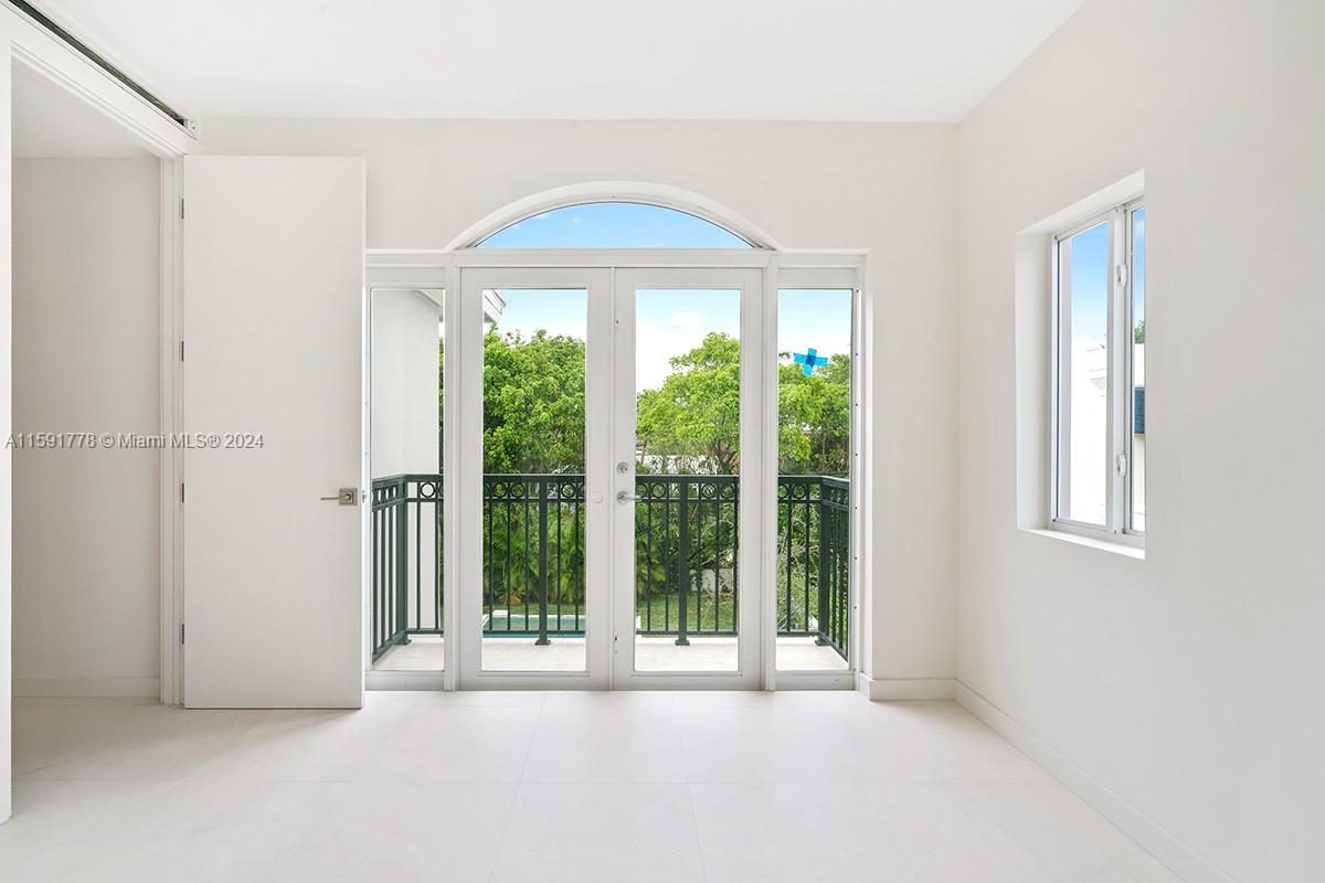 LA GORCE GOLF SUB - Residential