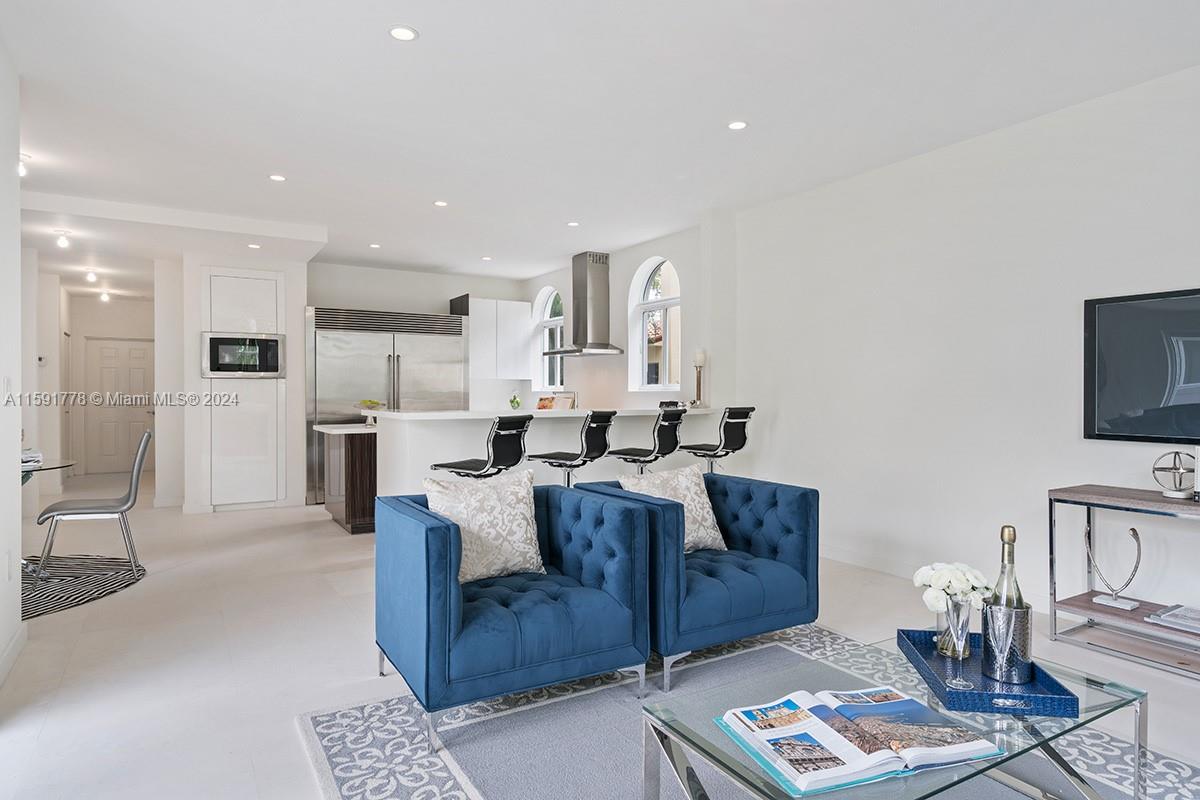 LA GORCE GOLF SUB - Residential