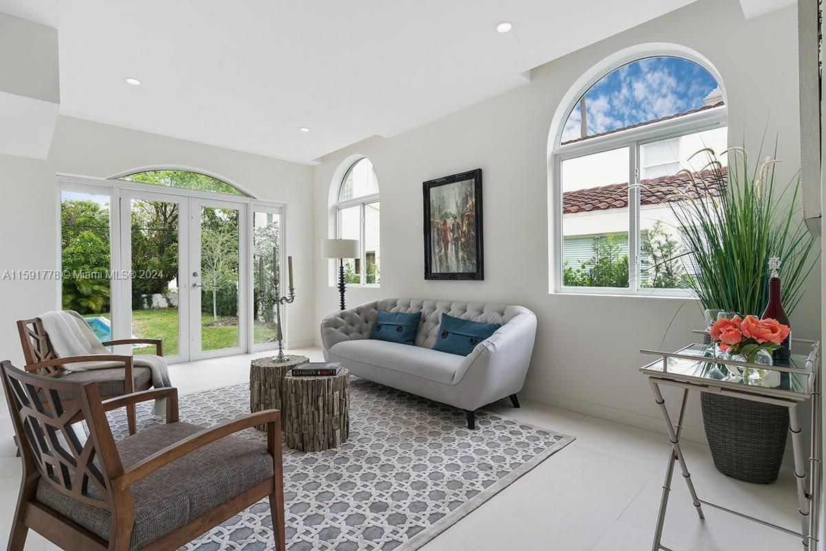 LA GORCE GOLF SUB - Residential