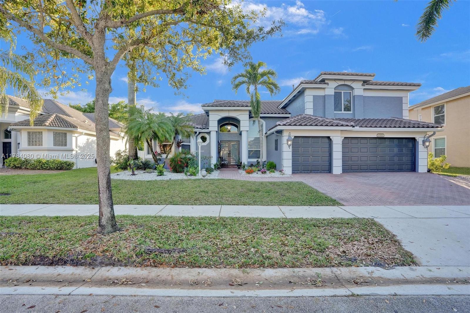 Property for Sale at 1322 Nw 139th Ave, Pembroke Pines, Miami-Dade County, Florida - Bedrooms: 5 
Bathrooms: 4  - $1,300,000