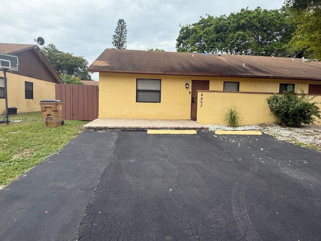 Photo of 4403 NW 4th Ave #4403, Deerfield Beach, FL 33064 (MLS # A11964773)