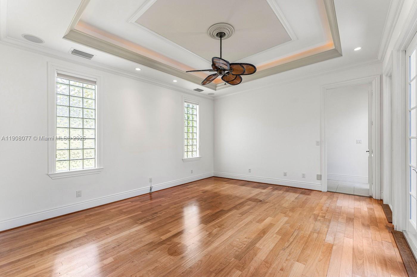 TOMKUS - Residential