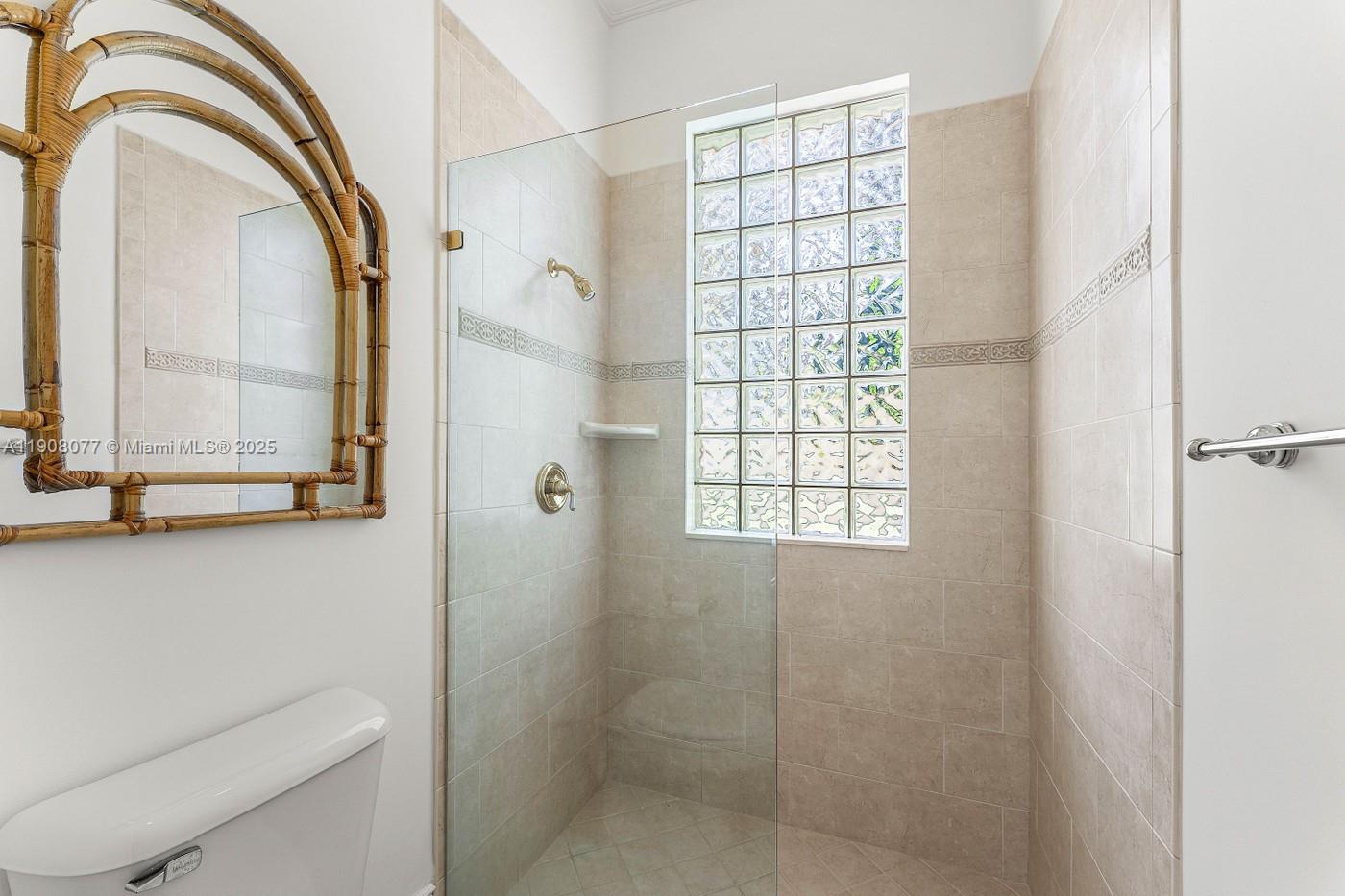 TOMKUS - Residential