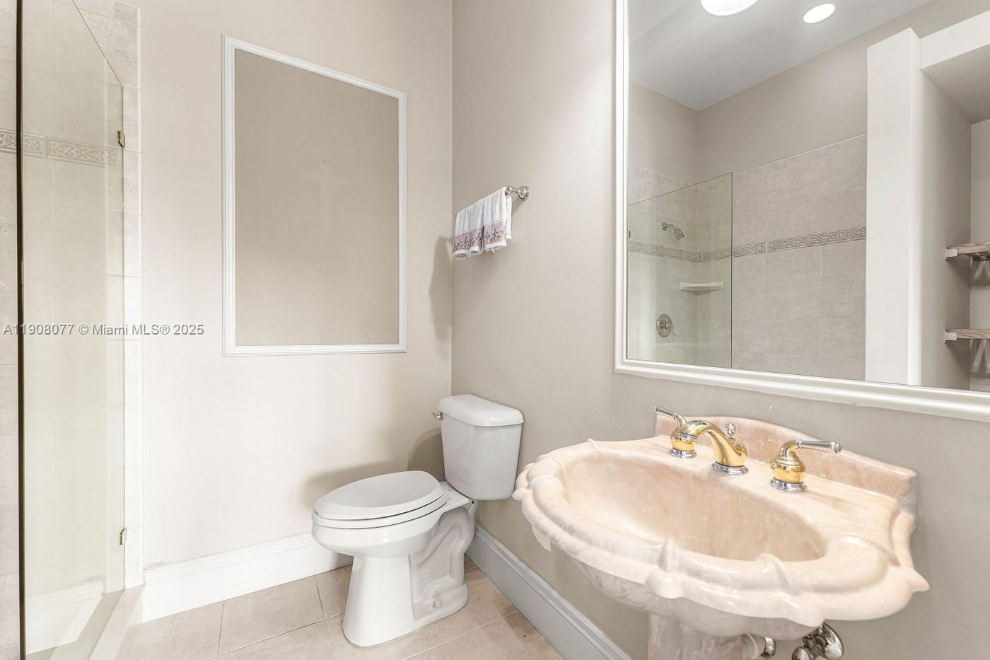 TOMKUS - Residential