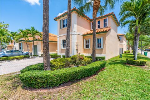 Single Family Residence in Miami Lakes FL 8369 143rd St St 2.jpg