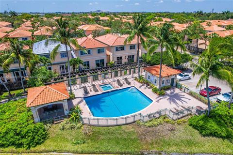 Single Family Residence in Miami Lakes FL 8369 143rd St St 32.jpg