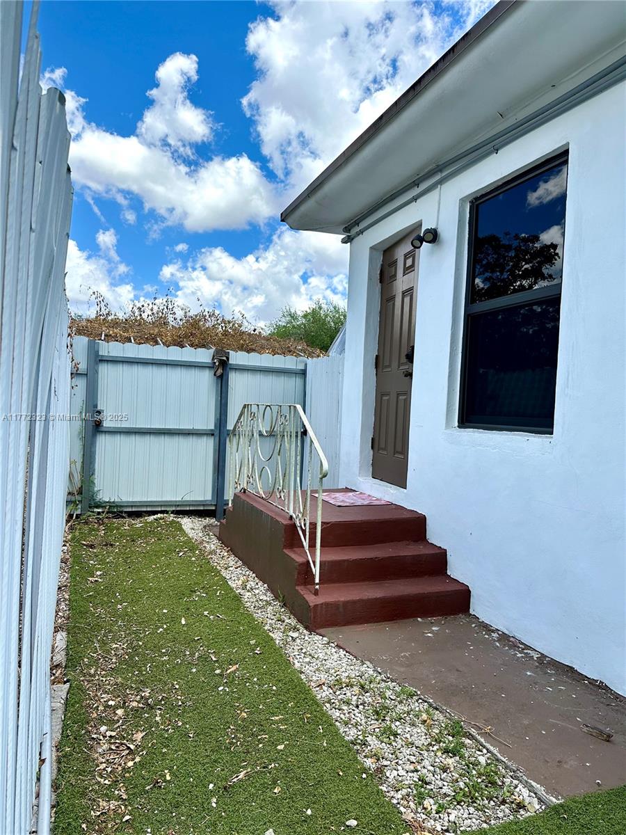 Rental Property at 2467 Nw 95th Ter, Miami, Broward County, Florida - Bedrooms: 1 
Bathrooms: 1  - $1,425 MO.