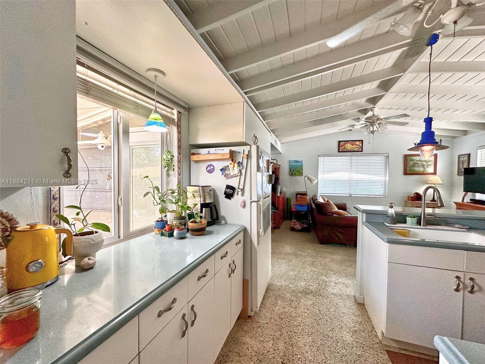 PLANTATION KEY COLONY - Residential