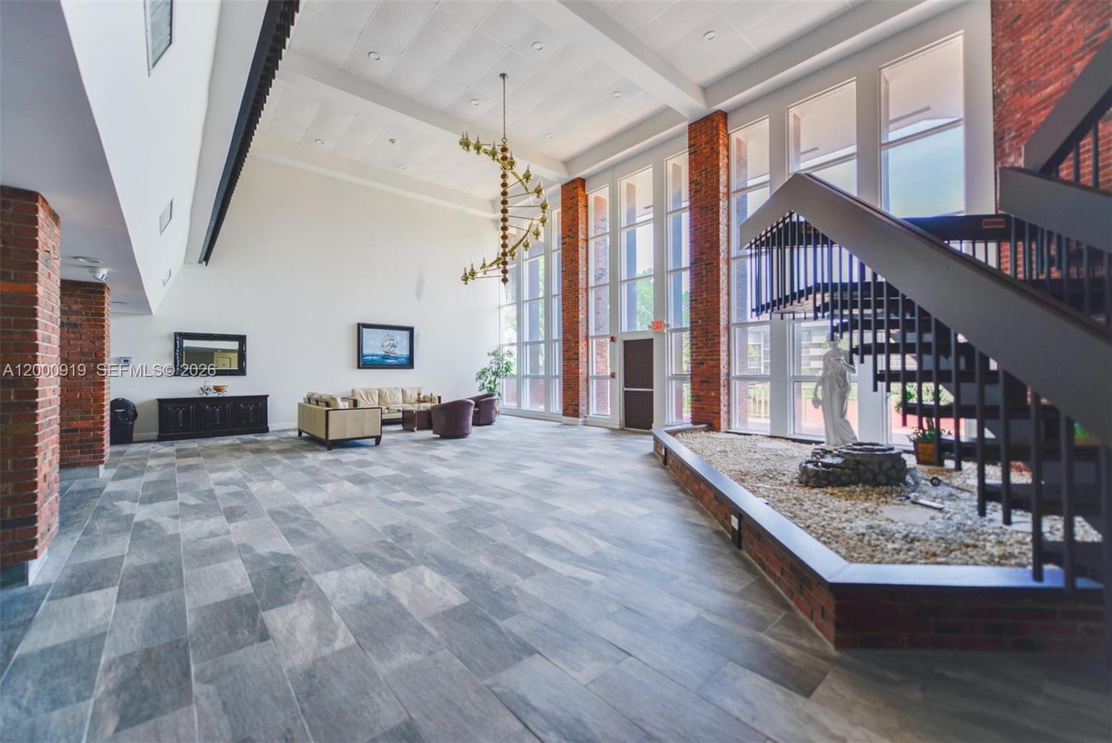 LAUDERDALE OAKS CONDO II - Residential Lease