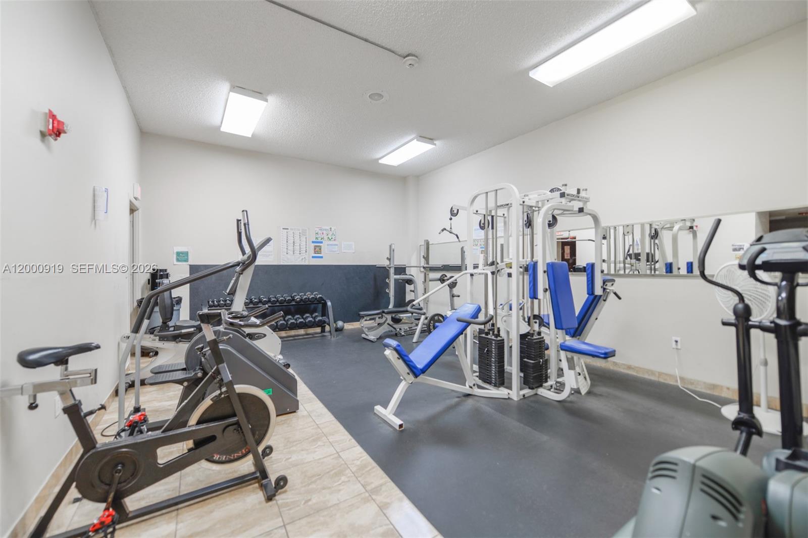 LAUDERDALE OAKS CONDO II - Residential Lease