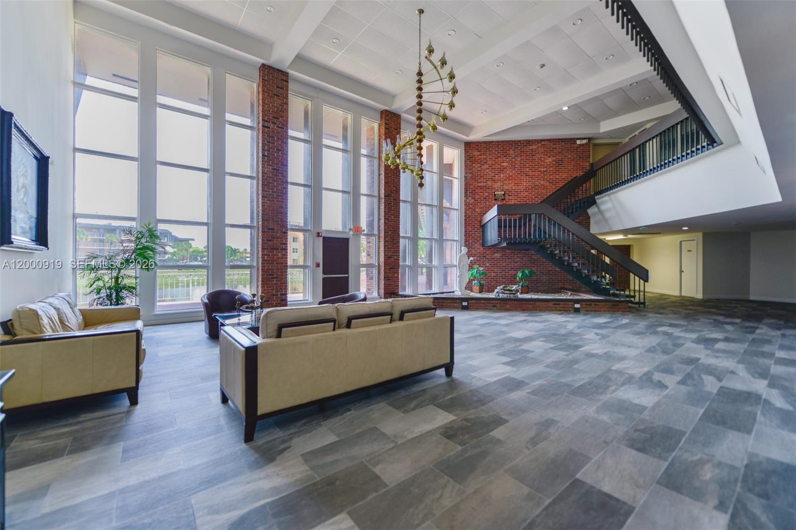 LAUDERDALE OAKS CONDO II - Residential Lease