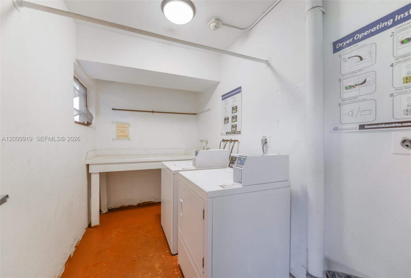 LAUDERDALE OAKS CONDO II - Residential Lease