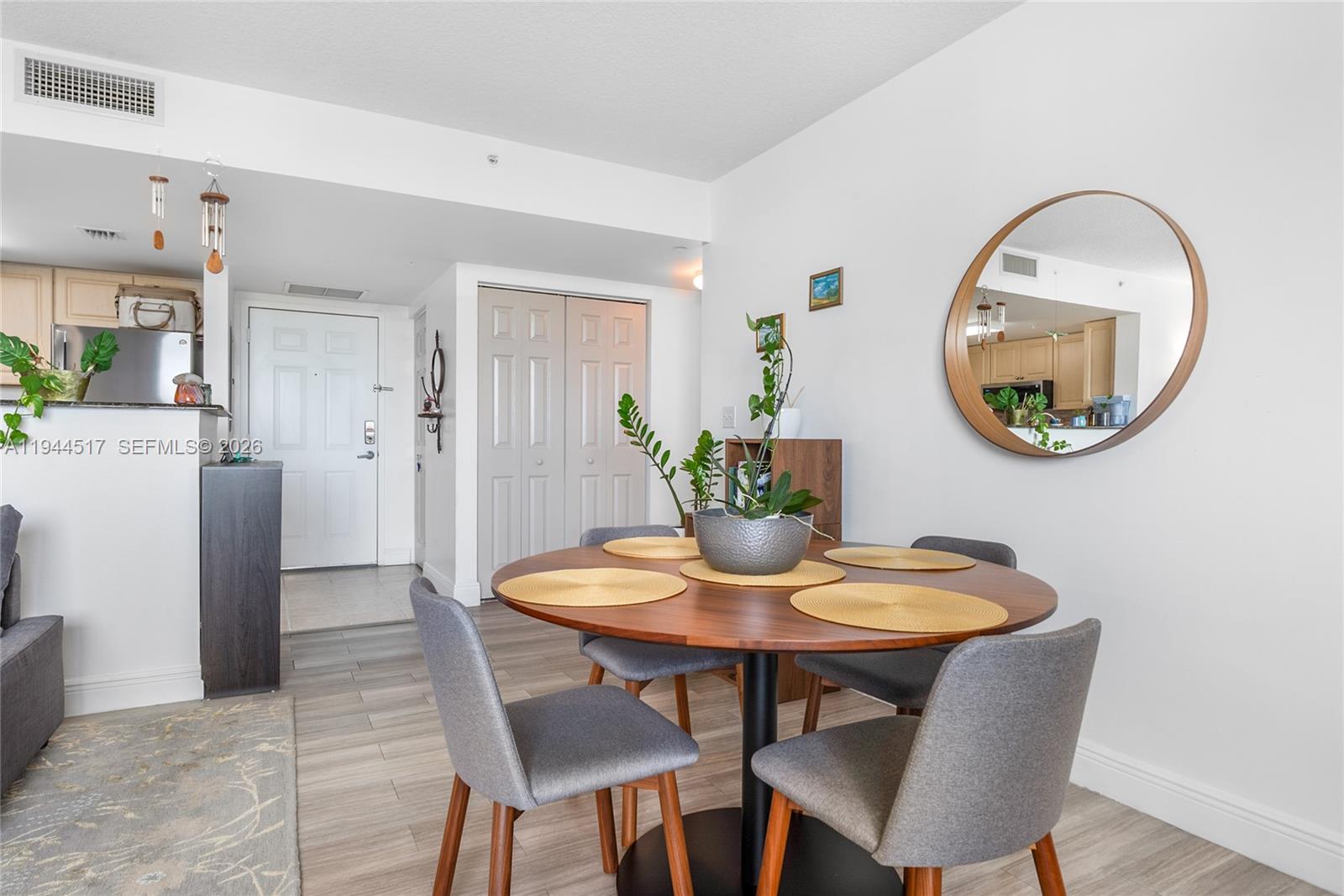 THE ASTON CONDO - Residential