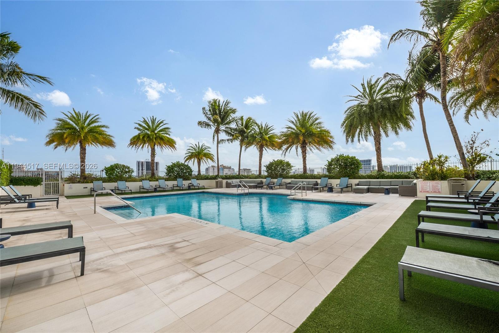 THE ASTON CONDO - Residential