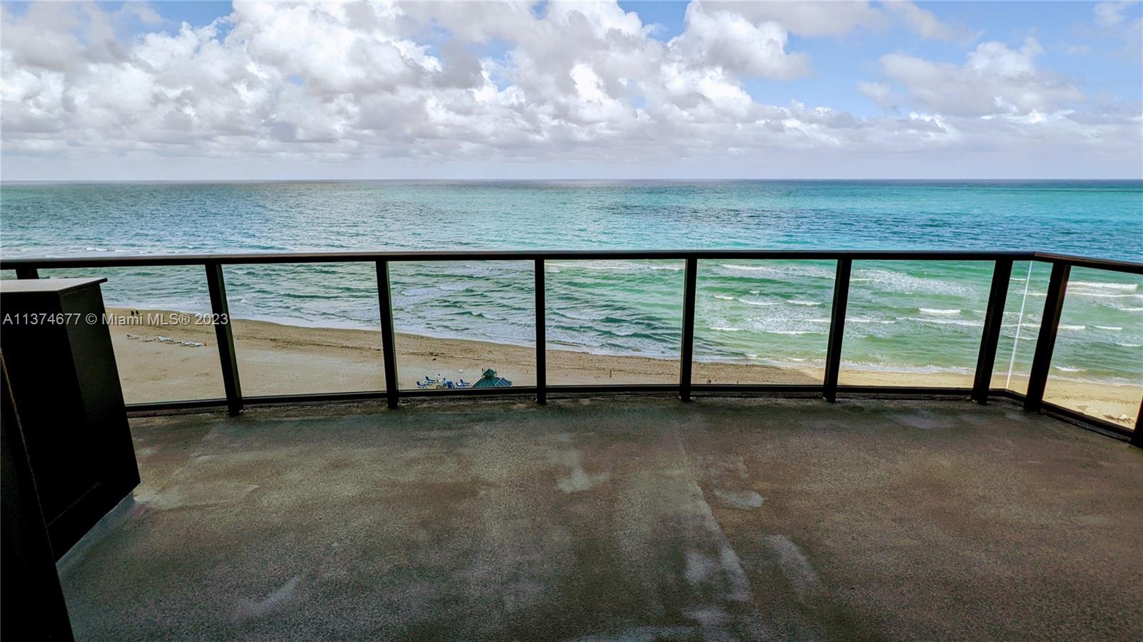 18555 COLLINS AVENUE COND - Residential