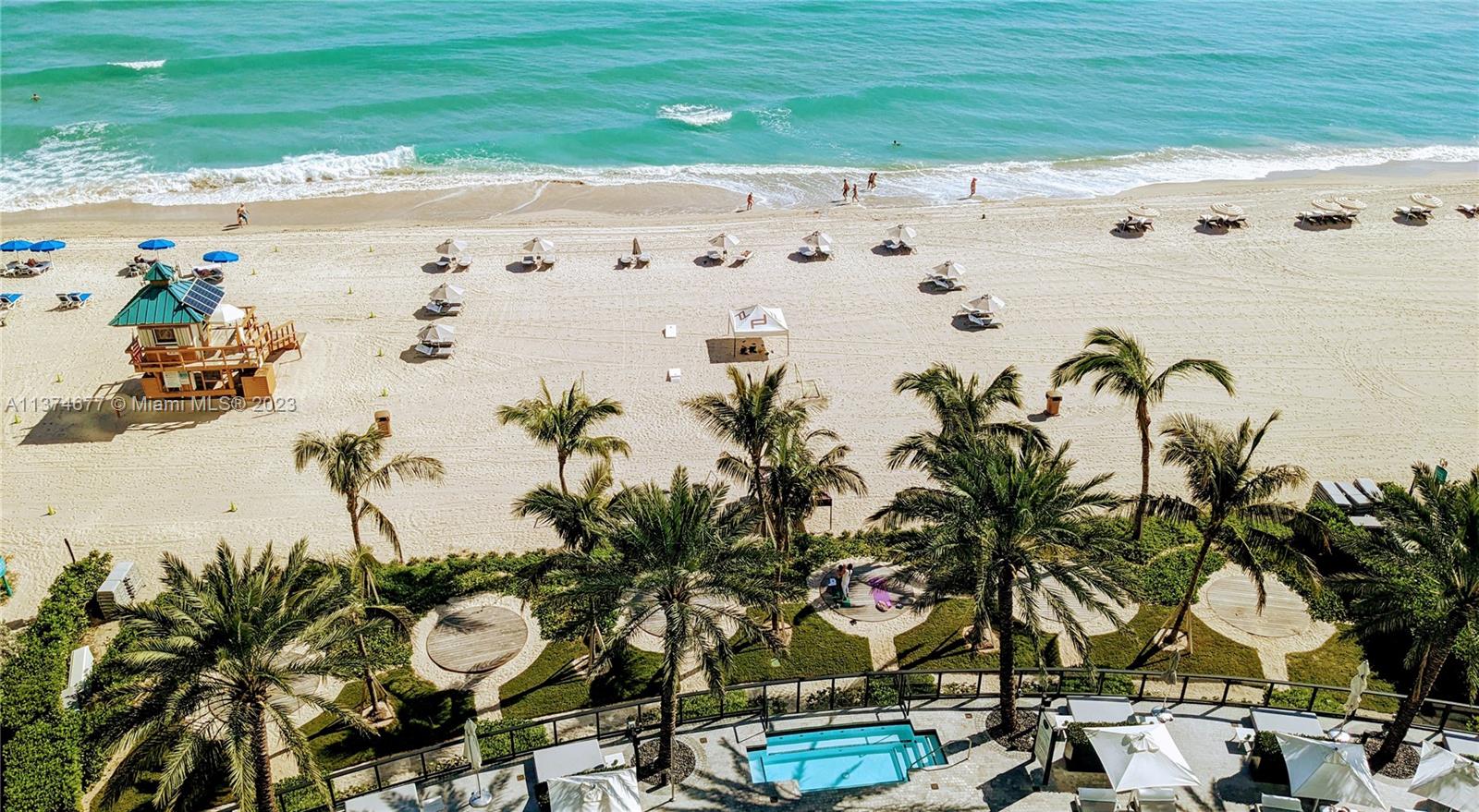 18555 COLLINS AVENUE COND - Residential