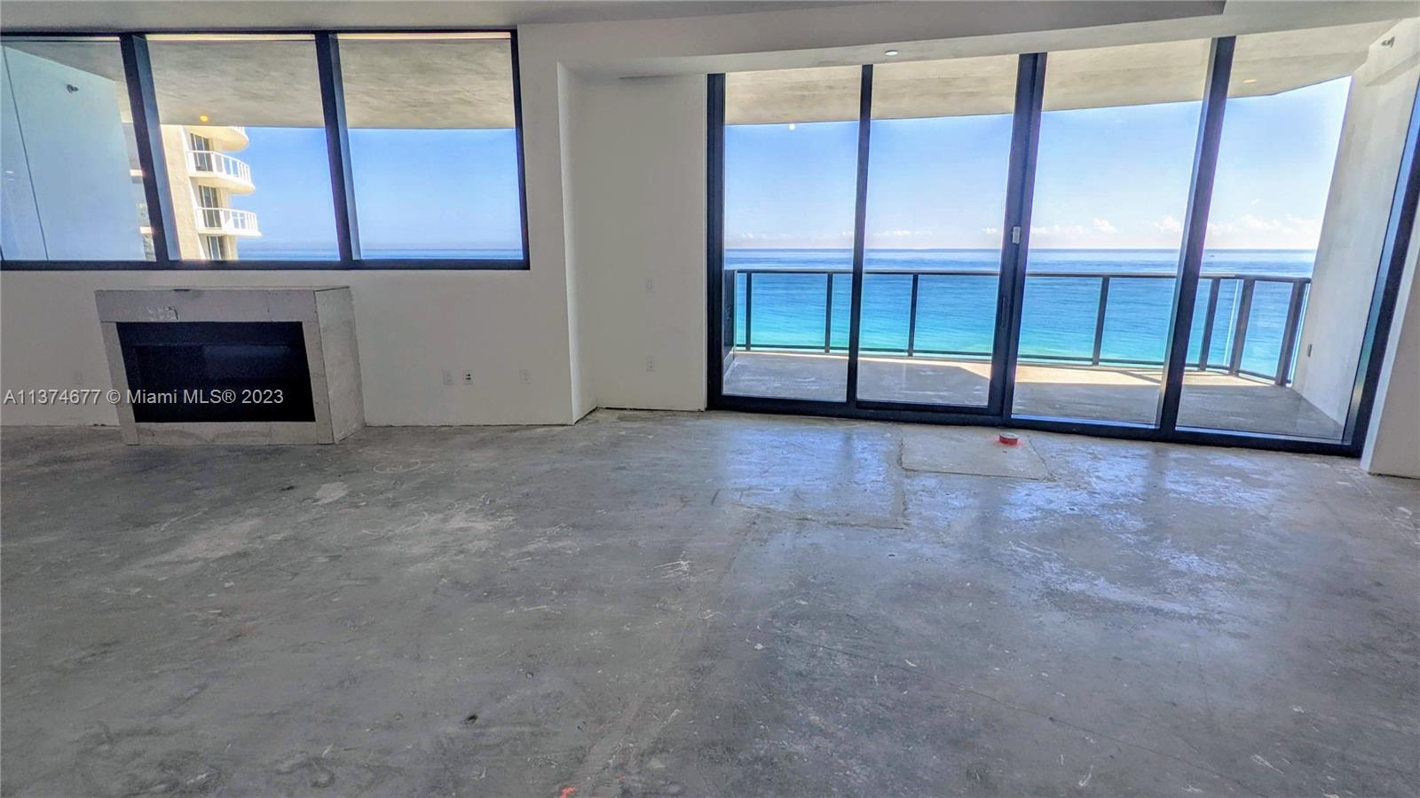 18555 COLLINS AVENUE COND - Residential