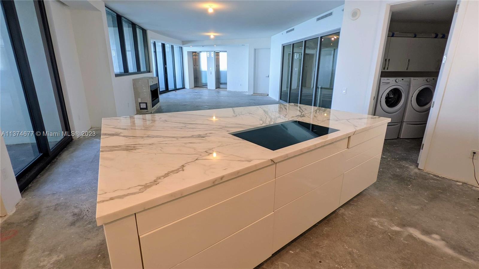 18555 COLLINS AVENUE COND - Residential