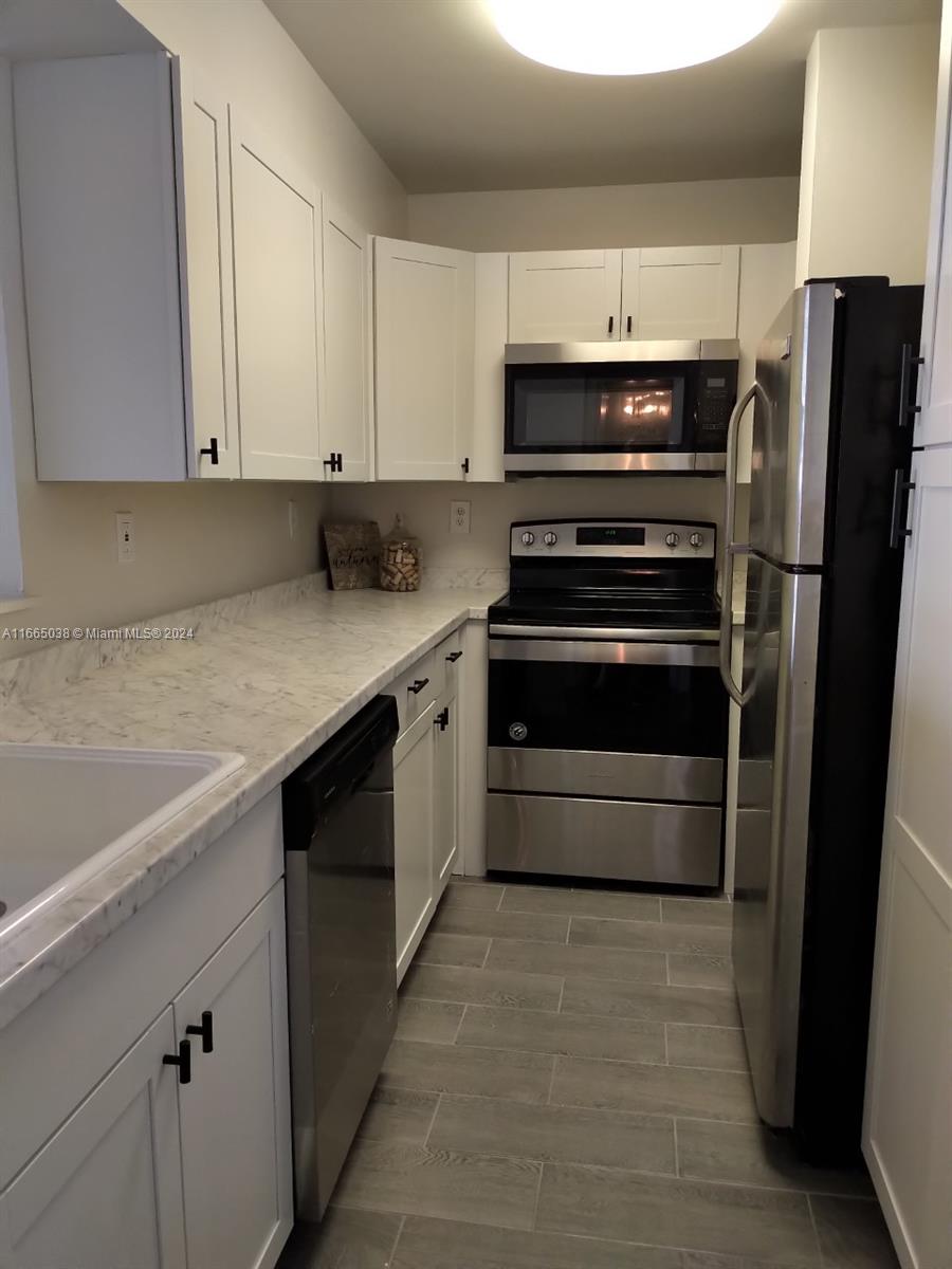 Property for Sale at 10700 Sw 108th Ave C416, Miami, Broward County, Florida - Bedrooms: 3 
Bathrooms: 3  - $319,000