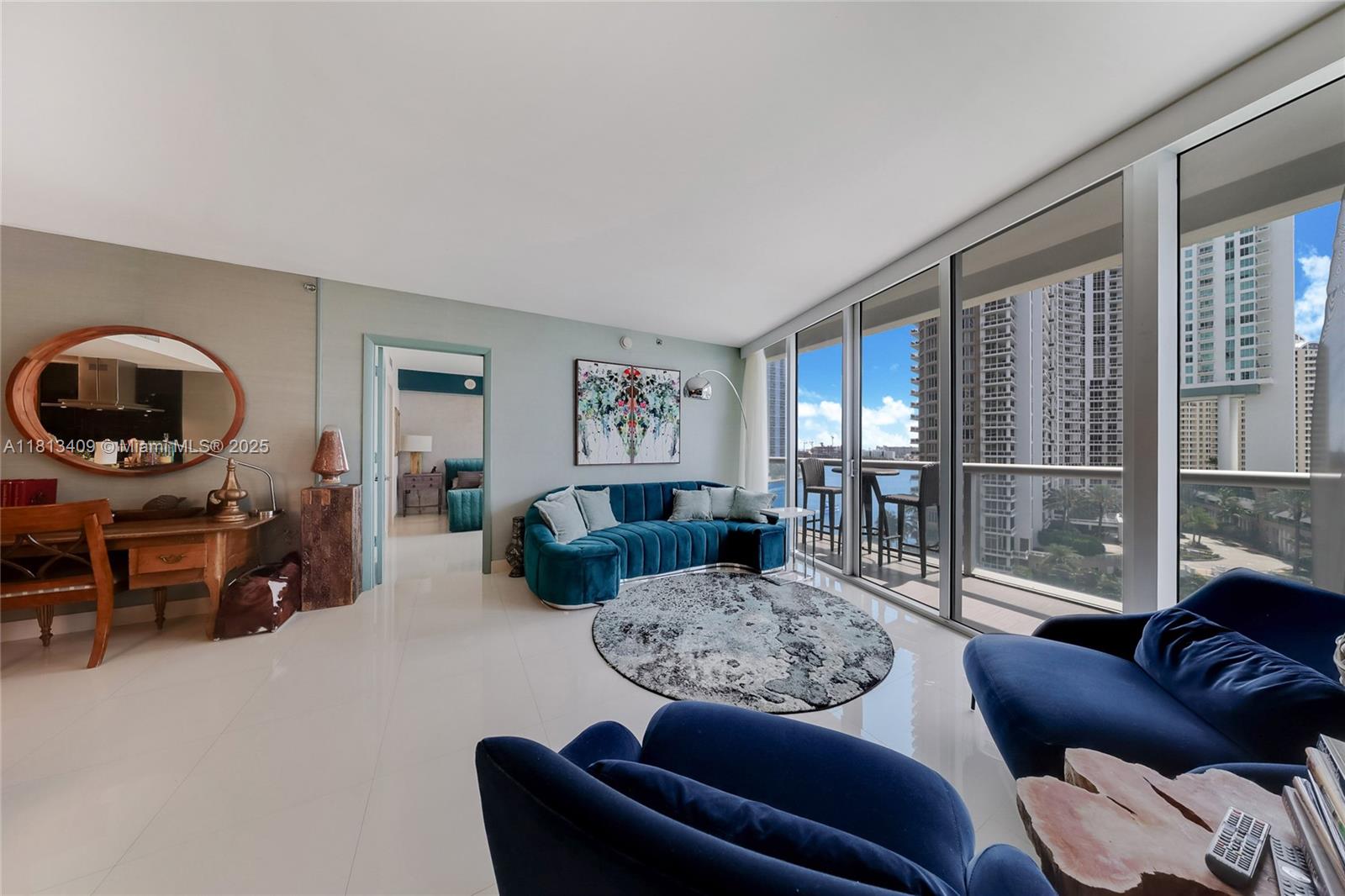 465 Brickell Ave 1019
