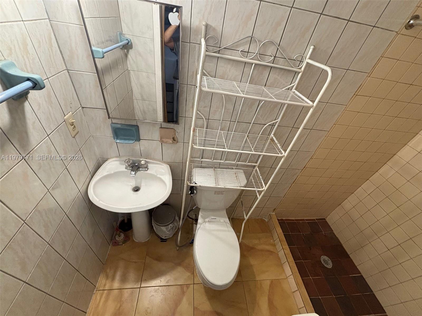 TWELFTH ST MANORS - Residential