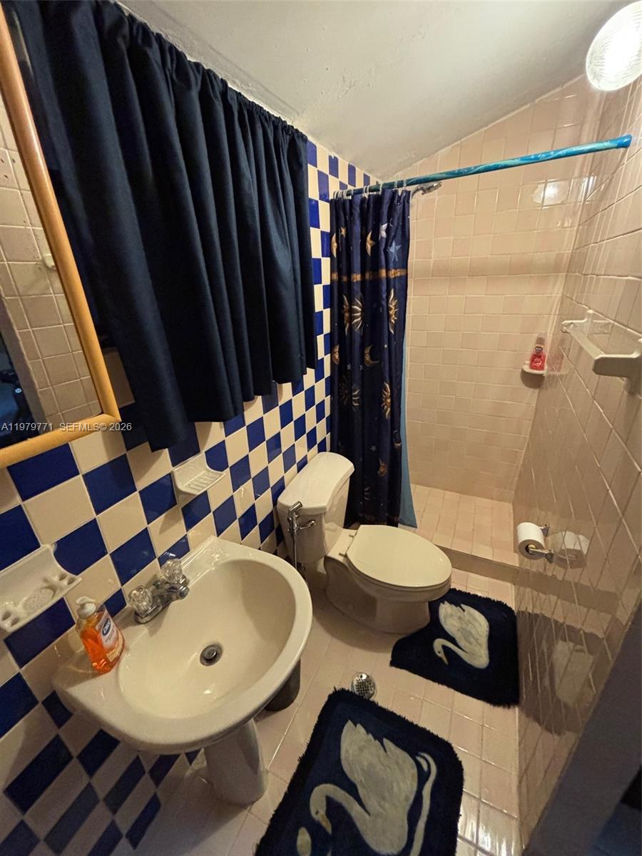 TWELFTH ST MANORS - Residential