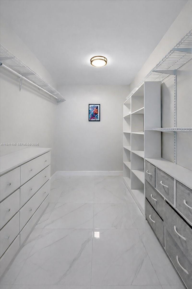 REALSITE ESTS SEC 5 - Residential