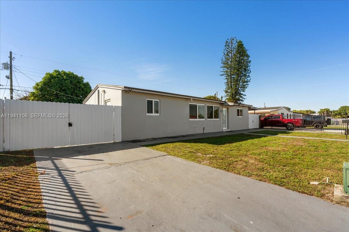 REALSITE ESTS SEC 5 - Residential