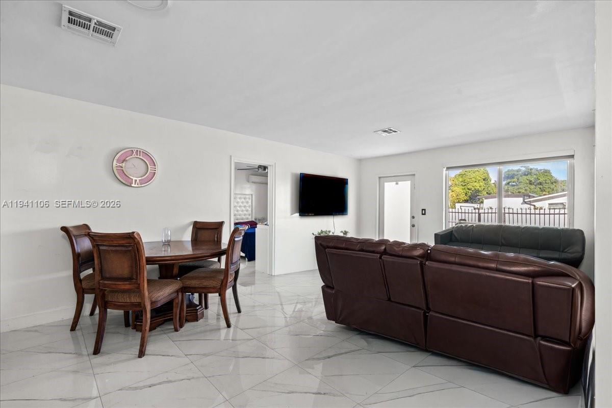 REALSITE ESTS SEC 5 - Residential