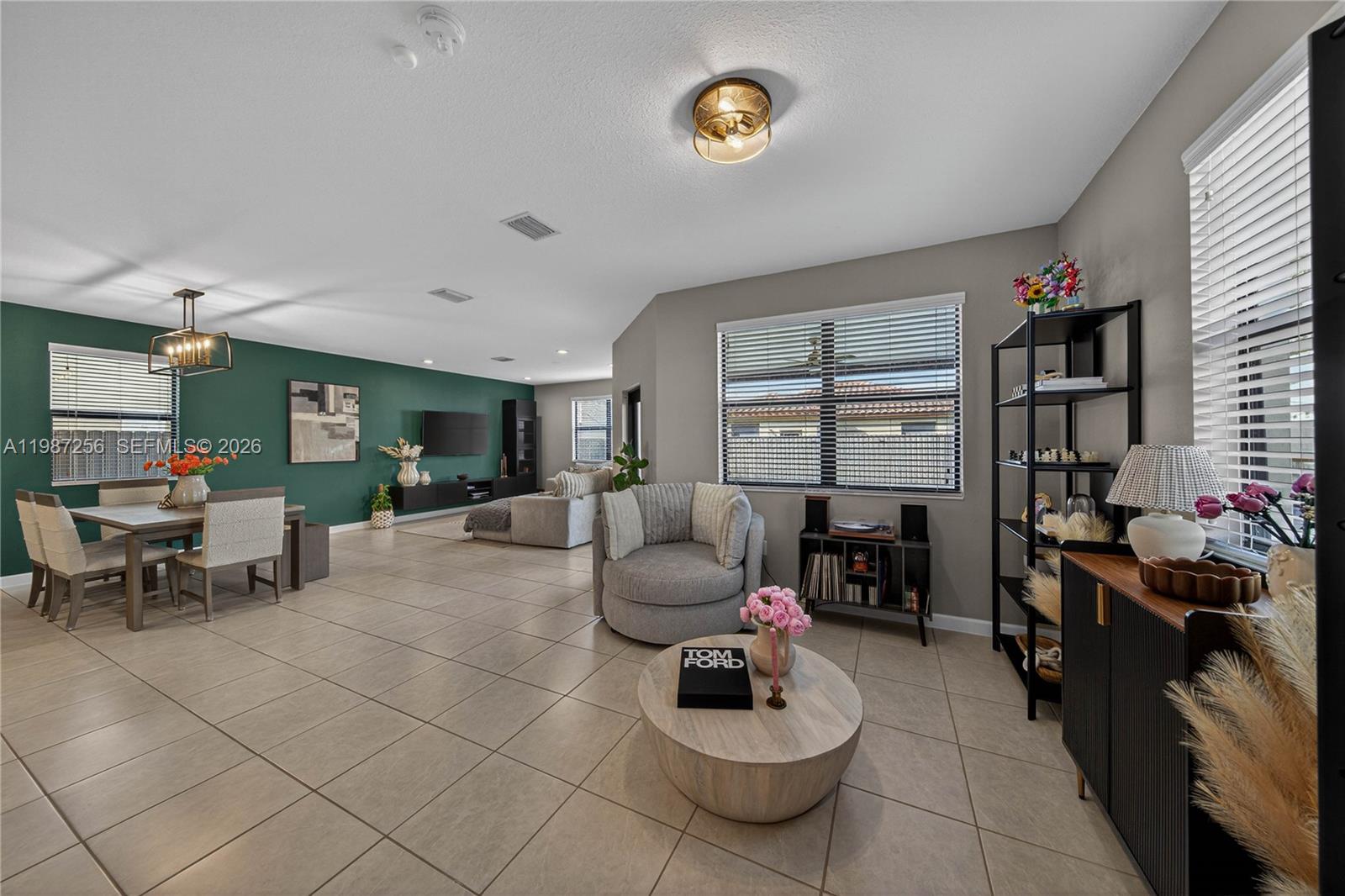 SILVER PALMS NORTH - Residential