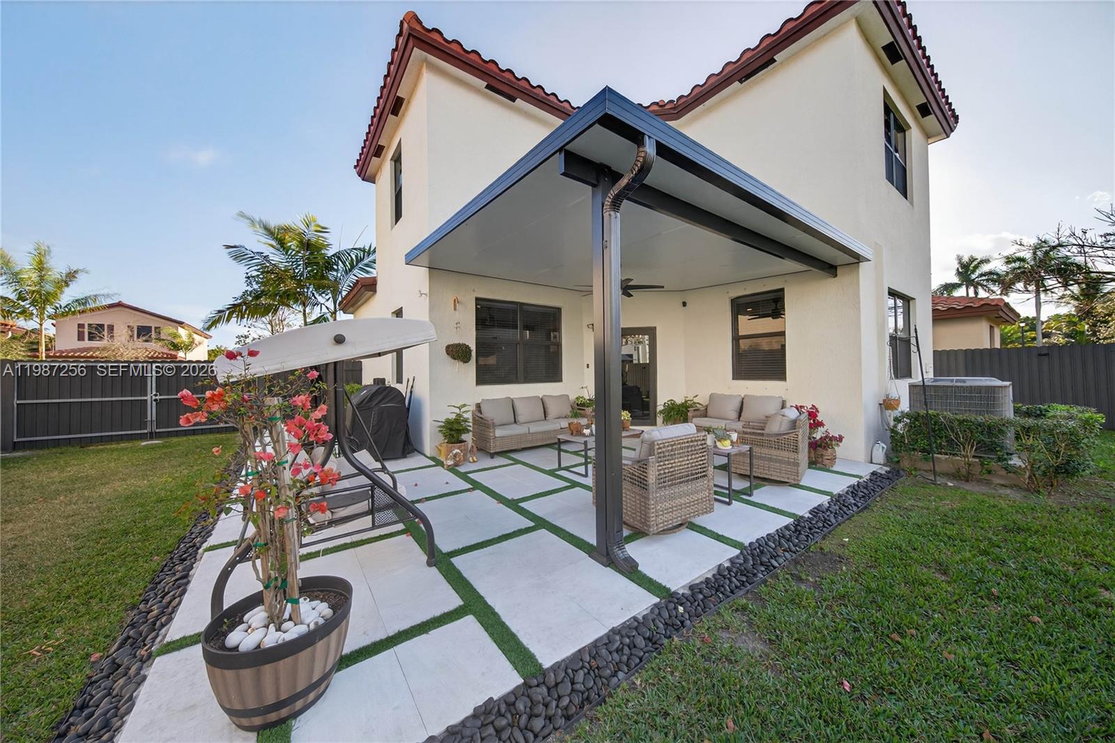 SILVER PALMS NORTH - Residential