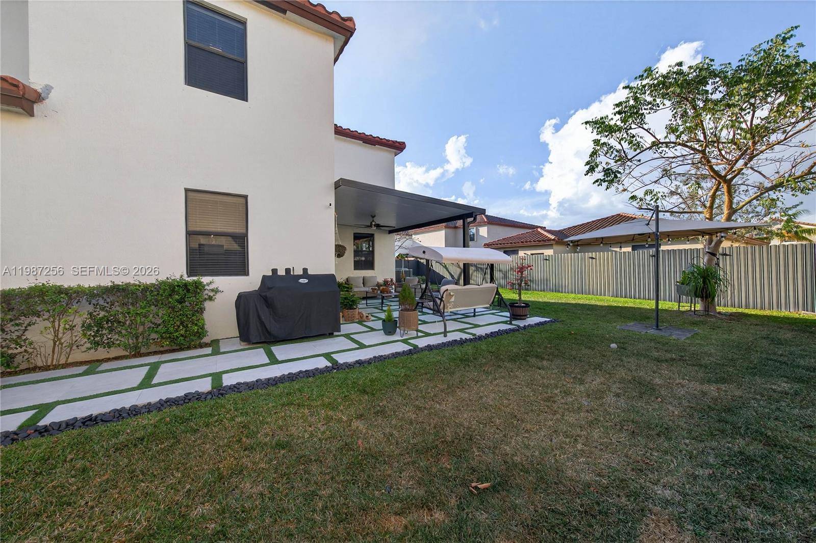 SILVER PALMS NORTH - Residential